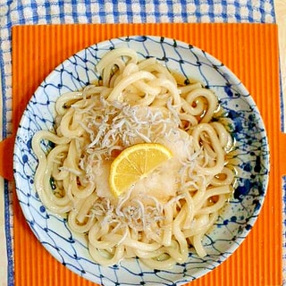 釜揚げしらすと大根の冷やしうどん♪